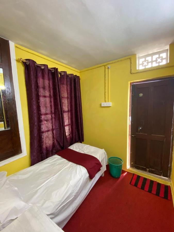 Ormayidam Residency Thiruvananthapuram Buitenkant foto