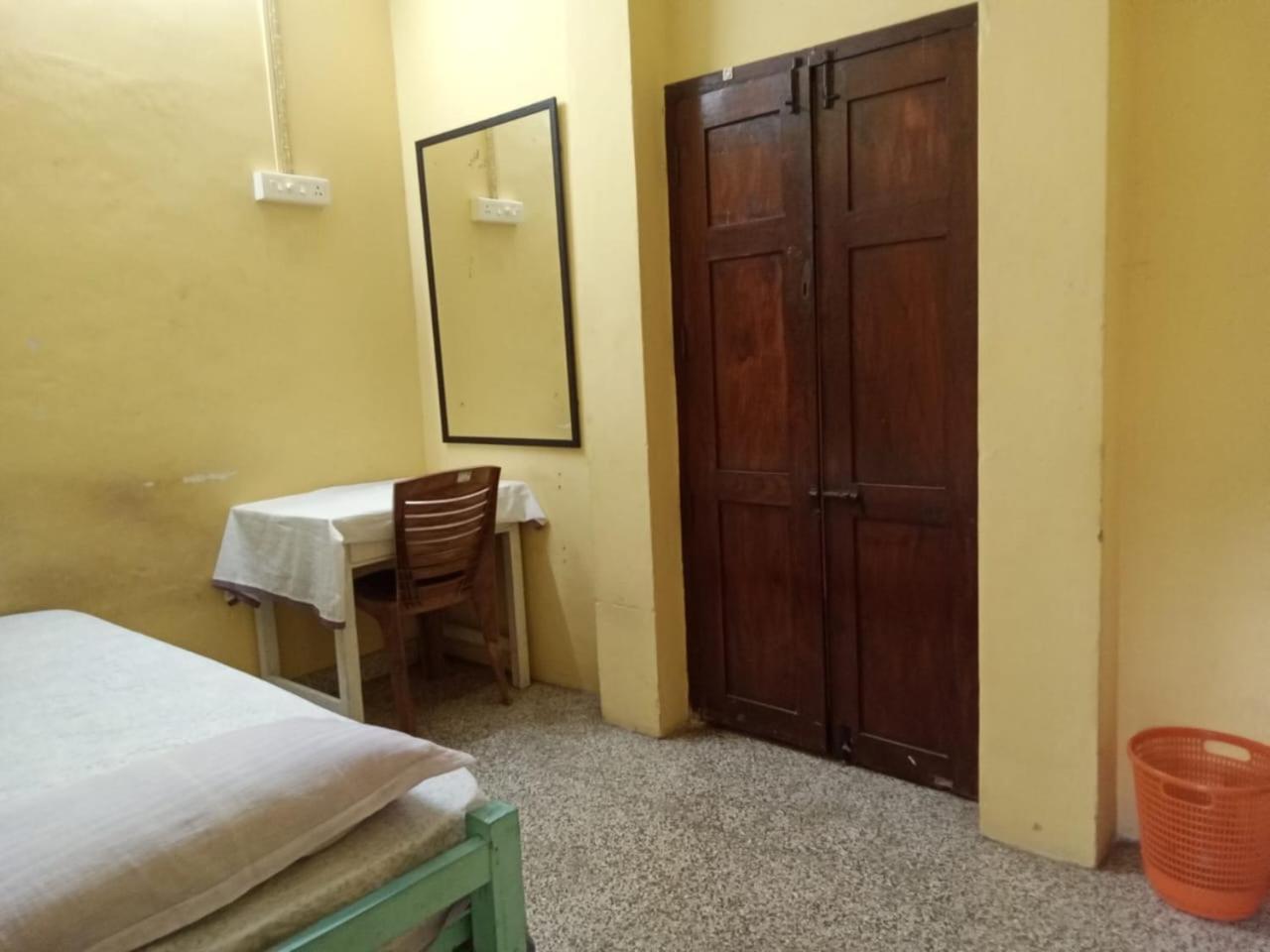 Ormayidam Residency Thiruvananthapuram Buitenkant foto